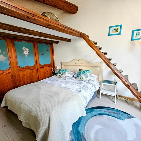 Apartment St Joseph - Great Flat - Old Town For 4 Nice