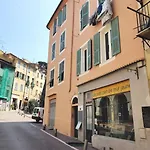 St Joseph - Great Flat - Old Town For 4 Apartamento