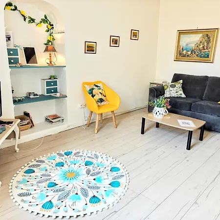St Joseph - Great Flat - Old Town For 4 Apartment *