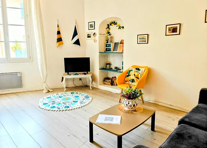 St Joseph - Great Flat - Old Town For 4 *